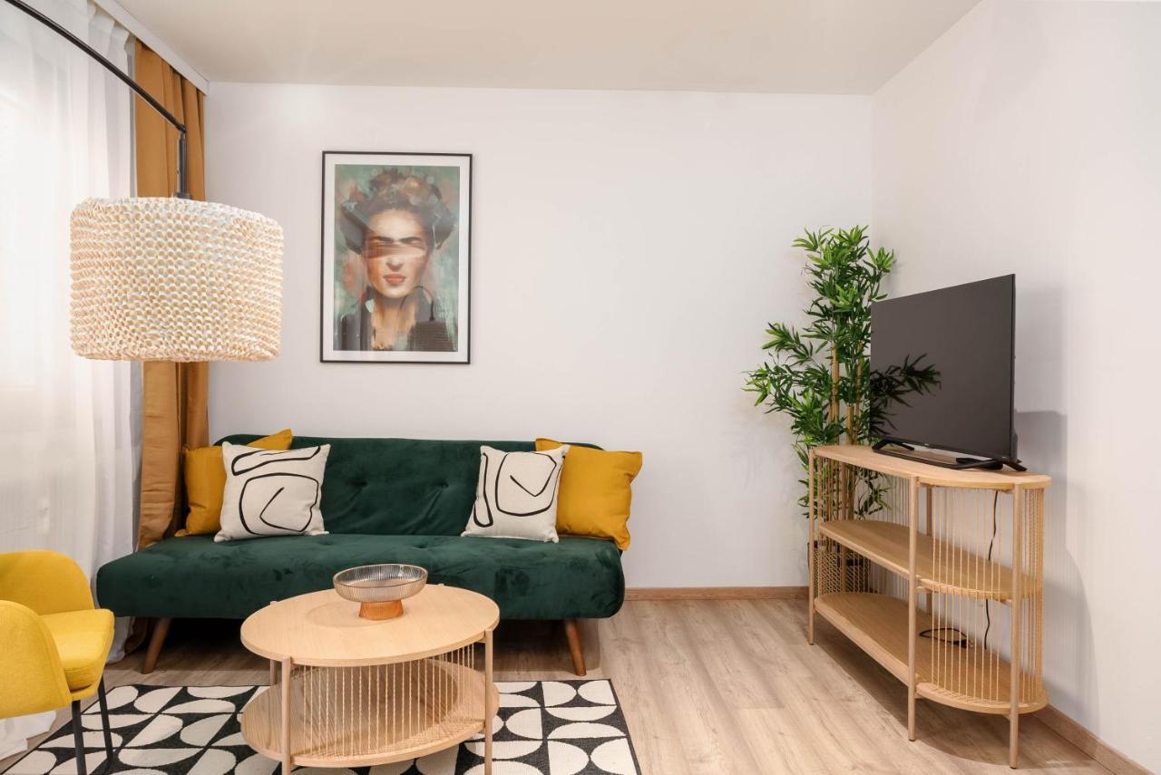 King Bed Home, Next To Akh Michelbeuern Viena Exterior foto