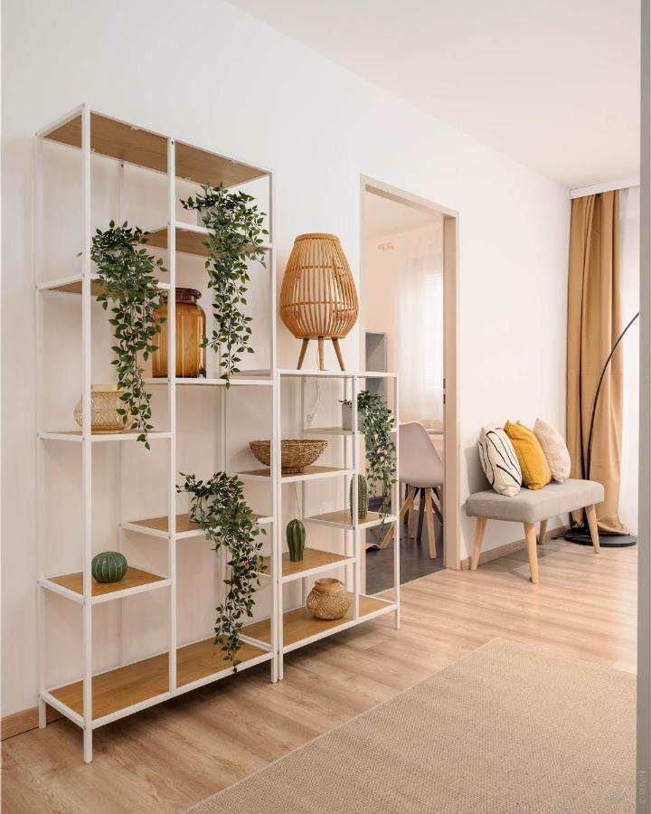 King Bed Home, Next To Akh Michelbeuern Viena Exterior foto