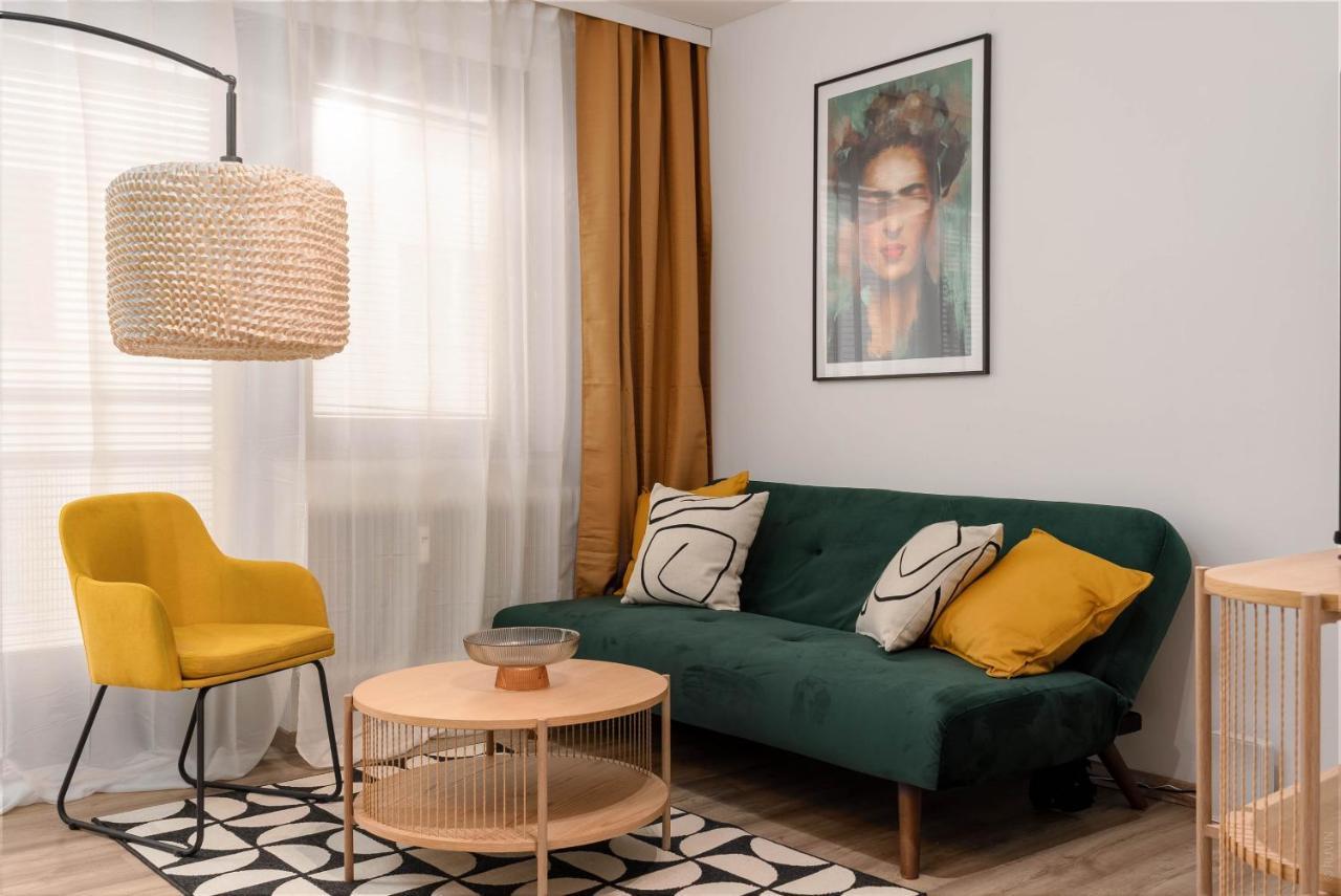 King Bed Home, Next To Akh Michelbeuern Viena Exterior foto